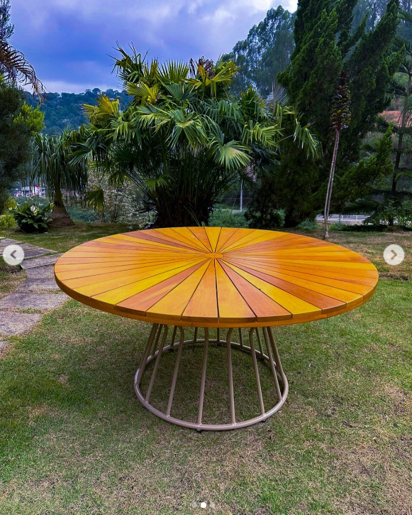Mesa Milano
